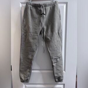 Fear of God ESSENTIALS Sweatpants Men’s Size Medium
‘Pistachio’ - Like New